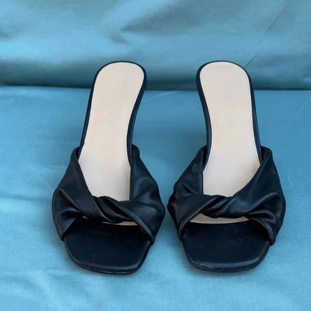 Veronica Beard Black Knotted Slide Sandals